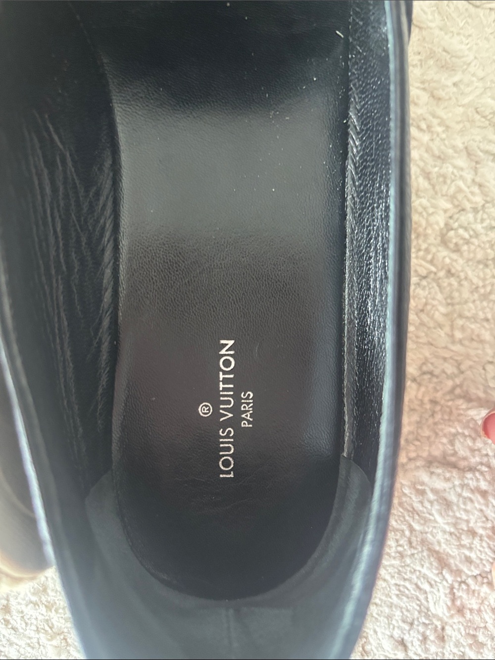 Louis Vuitton Size 39 Black Leather Espadrilles with Gold Flower Studs - Picture 4 of 6